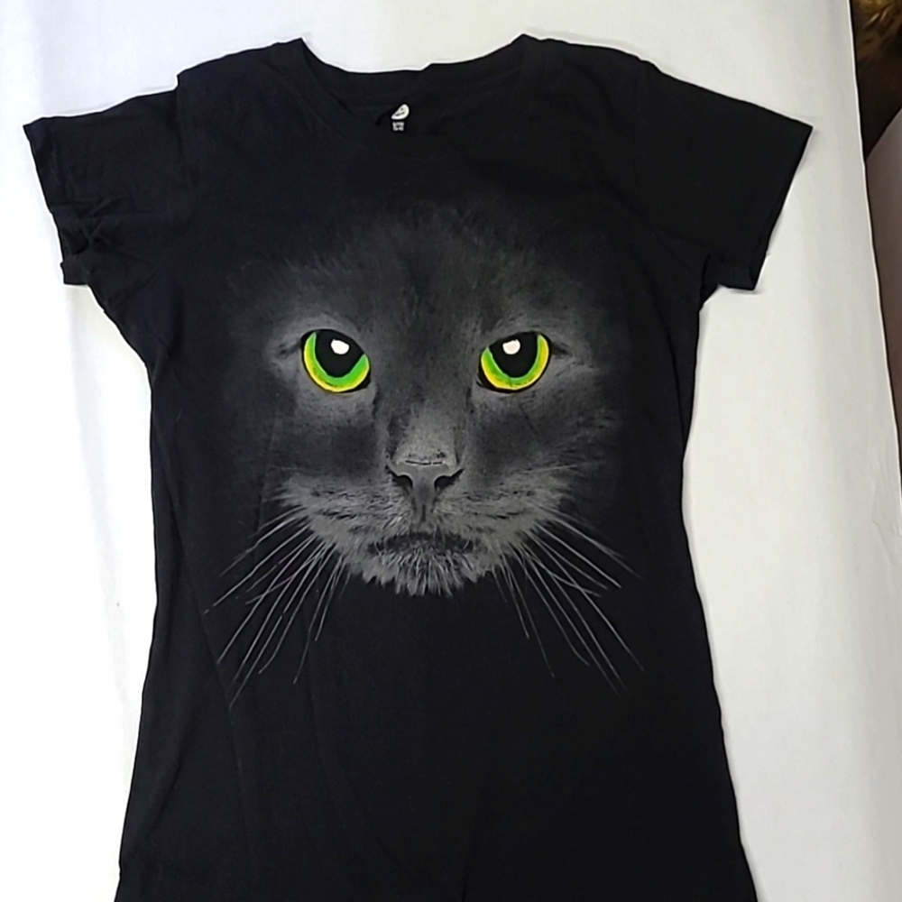 Tee shirt